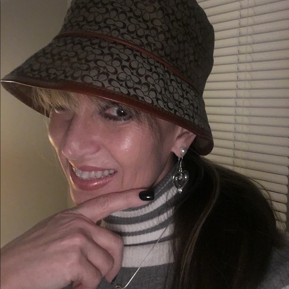 Coach Hat Classic All Seasons - Picture 2 of 3